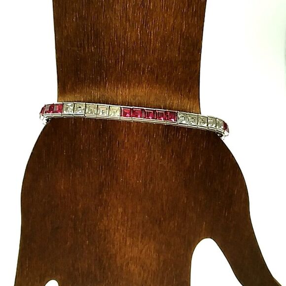 CINER Vintage Red & Clear Rhinestone Tennis Cocktail Bracelet with Safety Chain